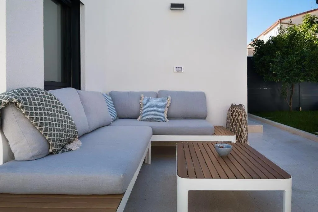 Villa Bonelli Pjescana Uvala 0*,  Kroatien