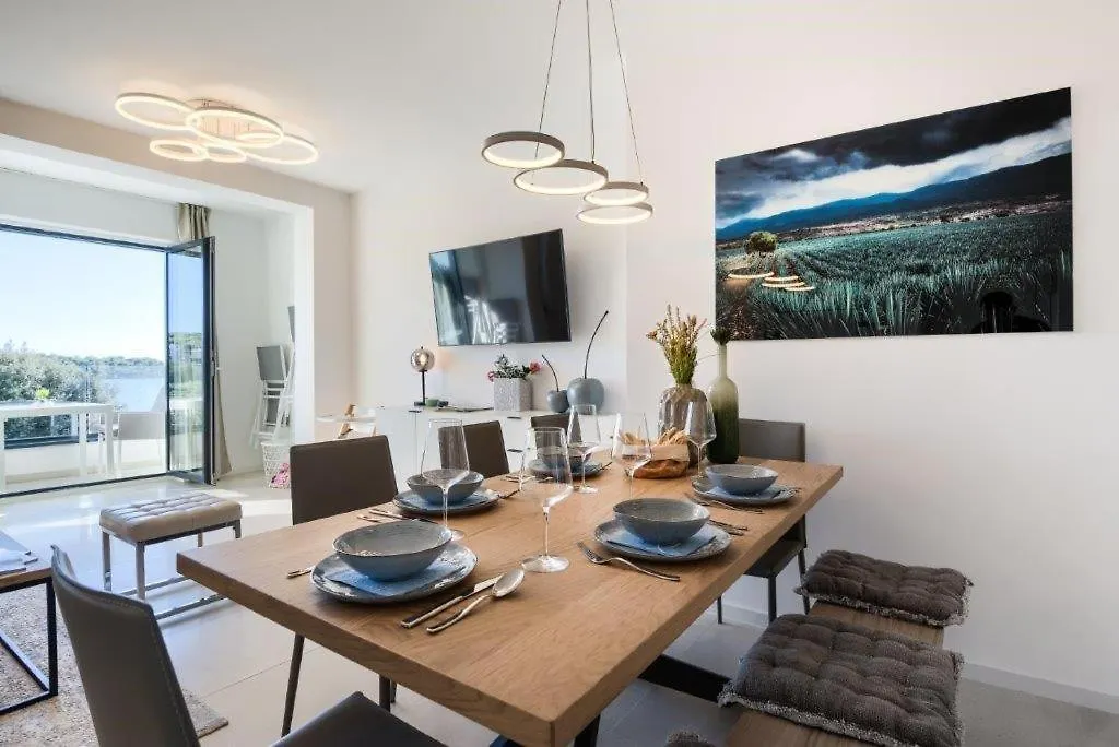 Semesterbostad Villa Bonelli Pjescana Uvala