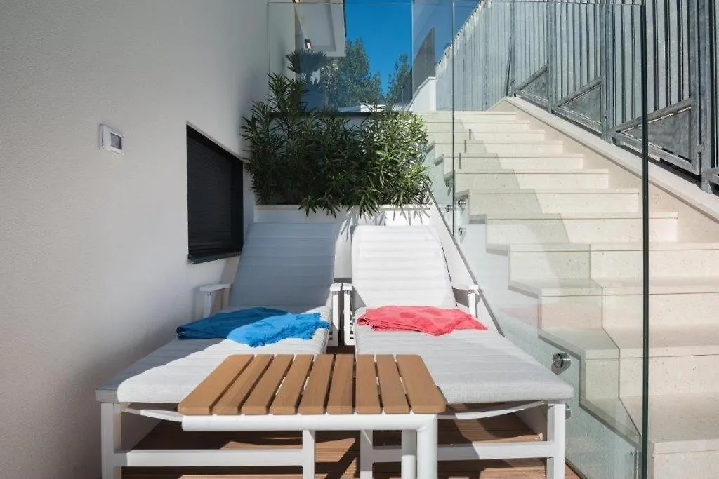 Villa Bonelli Pjescana Uvala 0*,  Kroatien