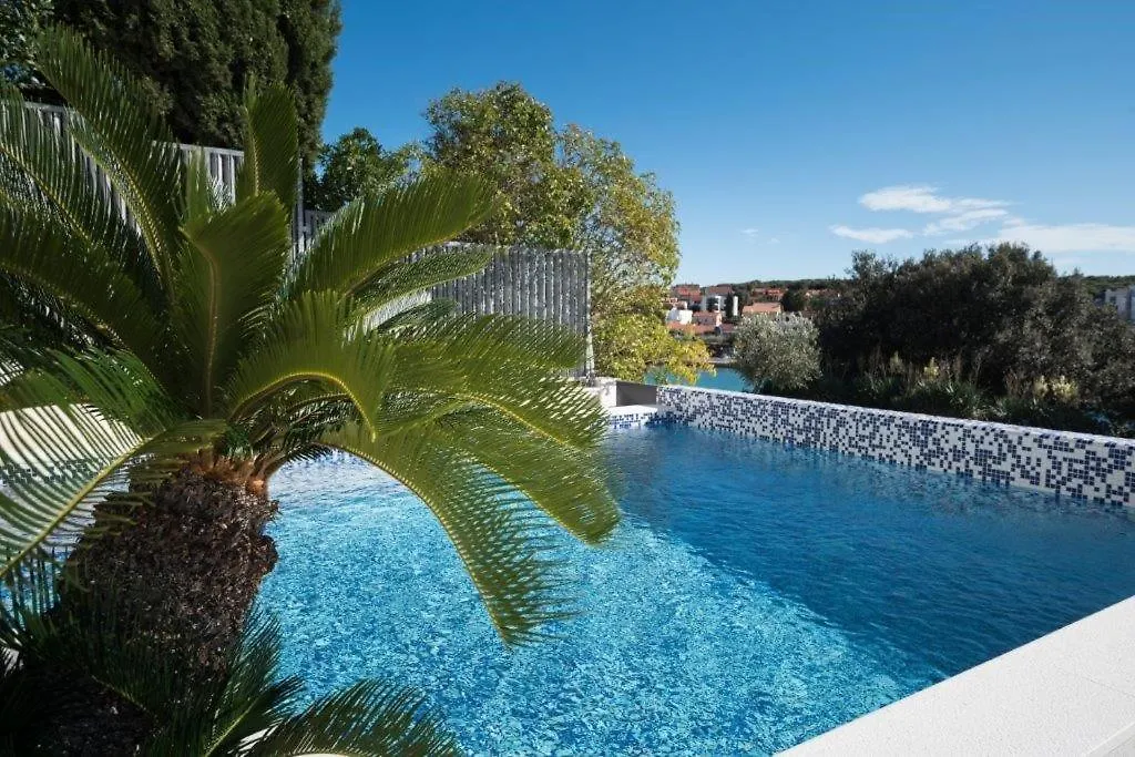 Holiday home Villa Bonelli Pjescana Uvala